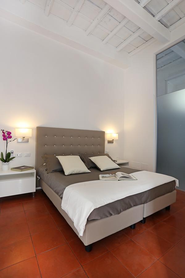 Domus Croce Rom